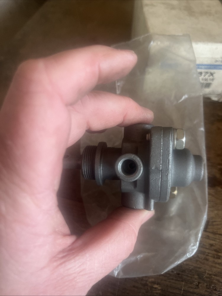 Remanufactured Bendix PP-1 Push-Pull Hand Control Valve 276567X
