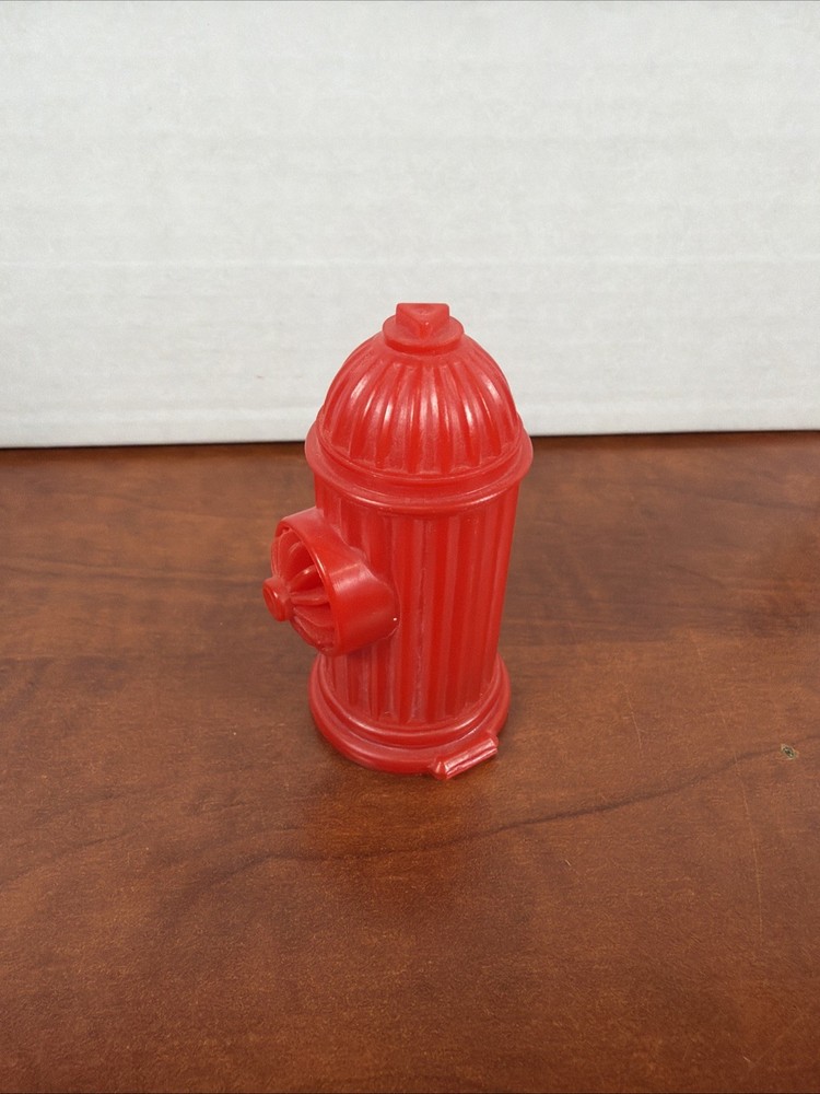 1980s FLEER Fire Hydrant CANDY CONTAINER Vintage With Candy Not For Consumption