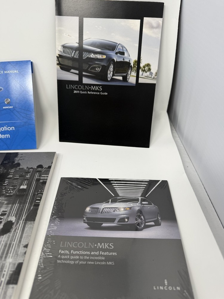 2011 Lincoln MKS Owners Manual OEM Set