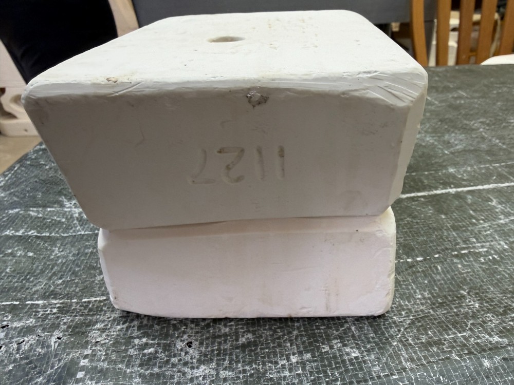 VINTAGE BOOTHE CERAMIC MOLD #1127 GRAPES