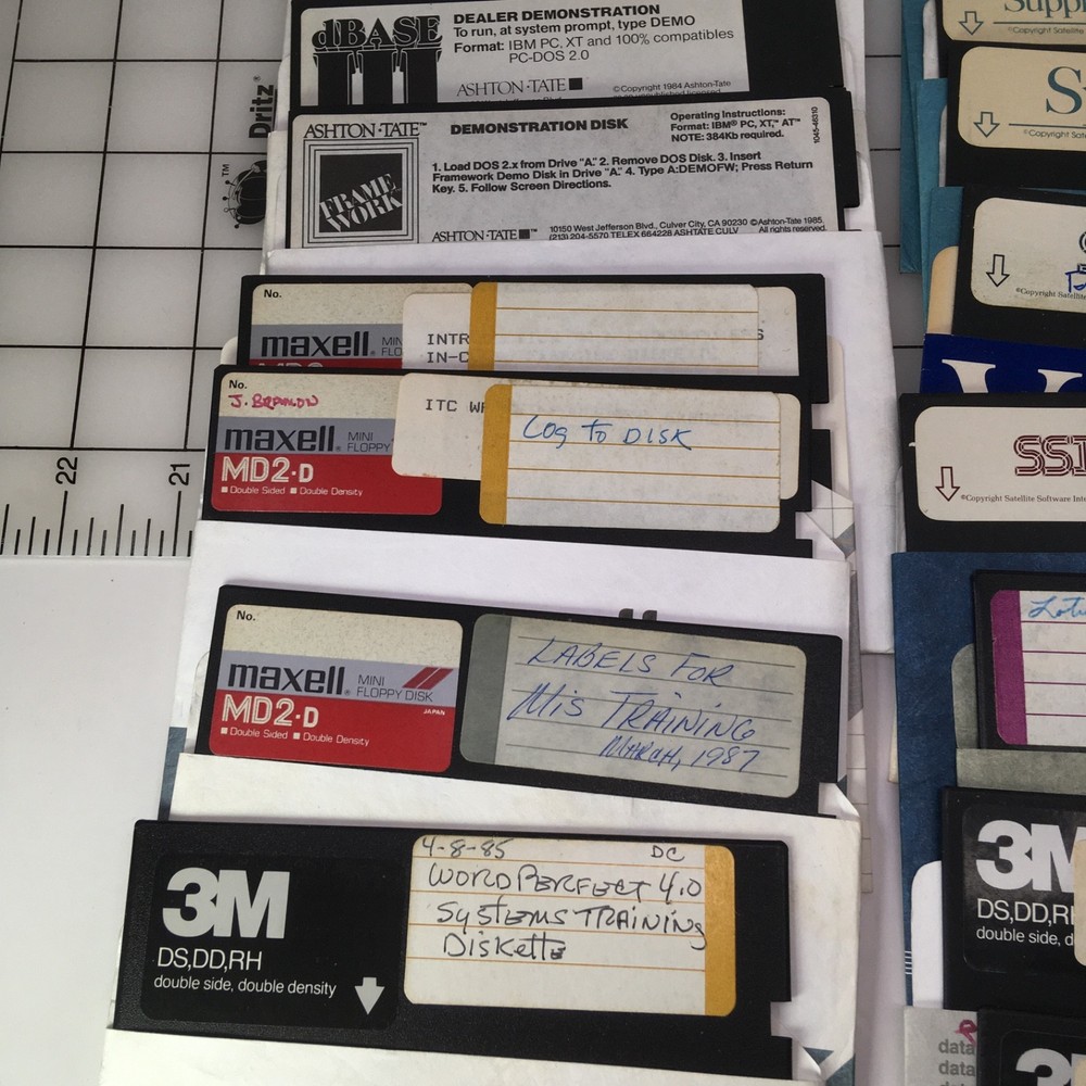 5.25" floppy disk lot 35 diskettes Mostly Software Programs Dos Untested