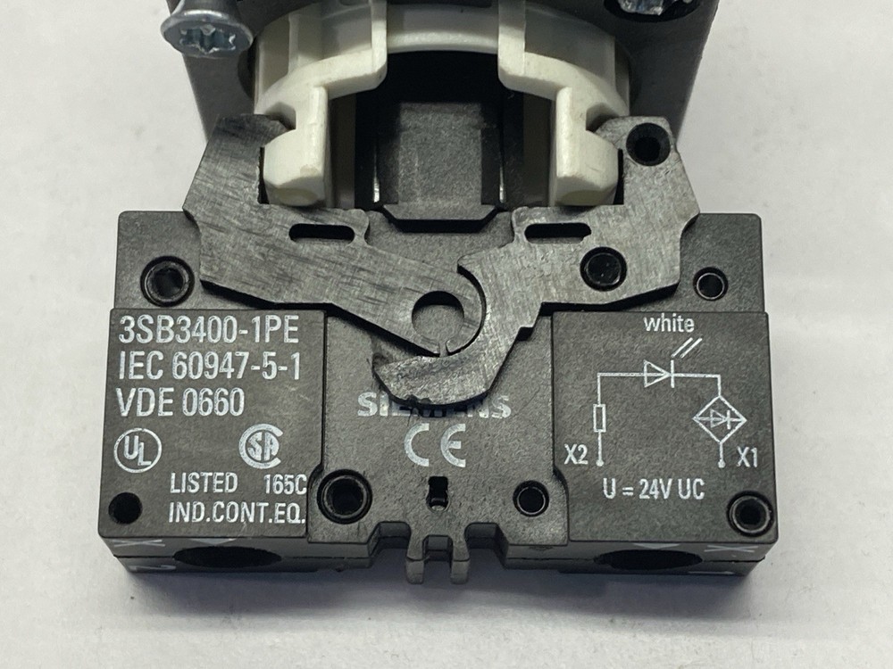 Siemens 3SB3244-6BA70-0CC0 Panel Mount Pilot Light White 22mm