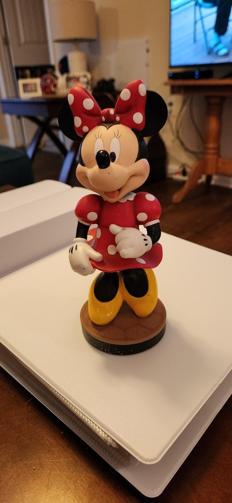 Minnie Mouse Bobblehead.