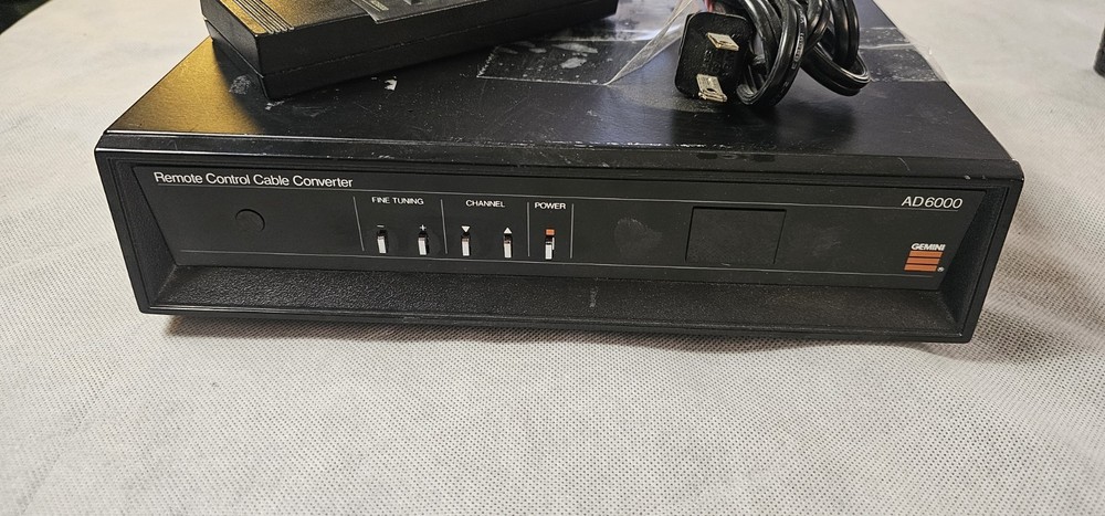 Gemini Wireless Cable Converter/Tuner Model AD6000