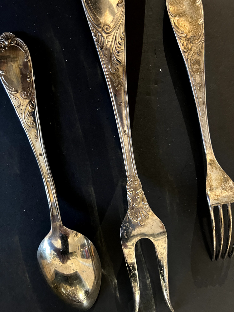 Flatware Silverware 35 pc Set .Silver 800 PLATED