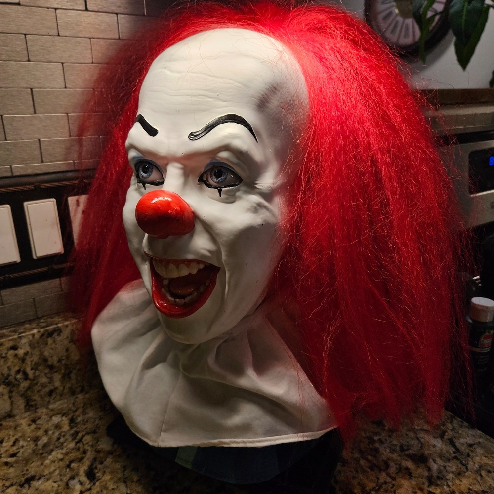 Pennywise Tim Curry head bust