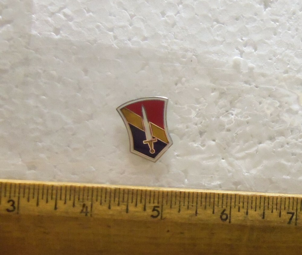 US Army - 1st Field Service Pin