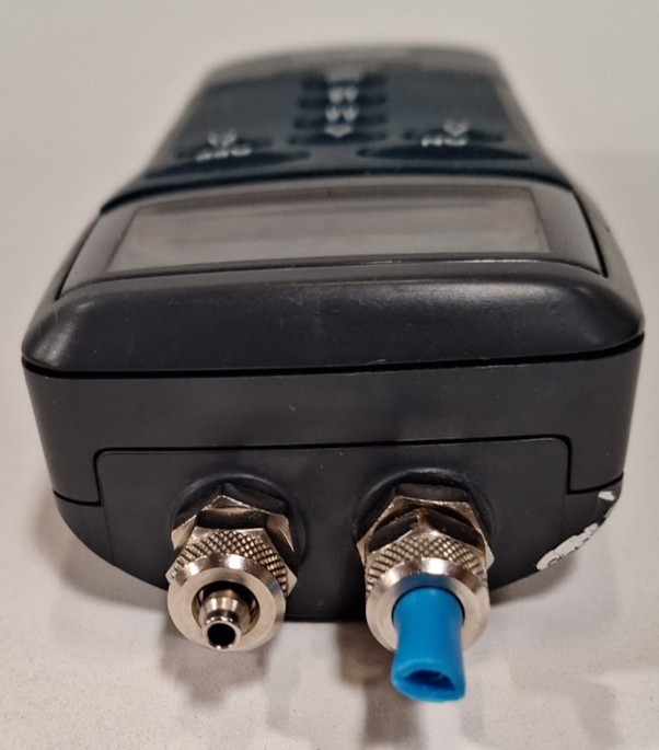 Digitron 2023P Manometer