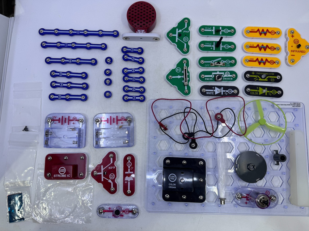 Elenco Snap Circuits Lot Replacement Parts Pieces