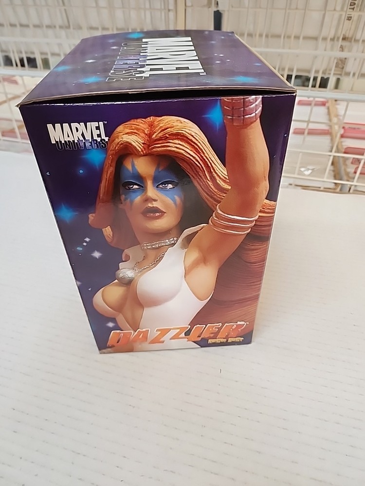 Diamond Select Marvel Universe Dazzler Resin Bust 0881/2000 New