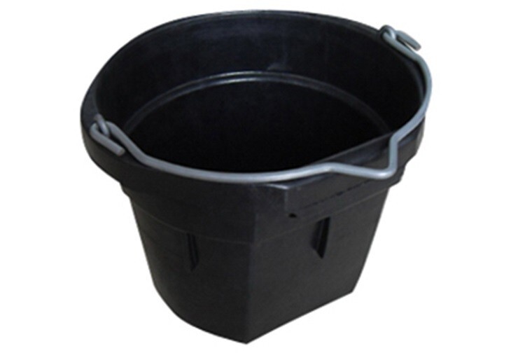 Master Rancher 8 Quart Black Flat Back Rubber Livestock Bucket