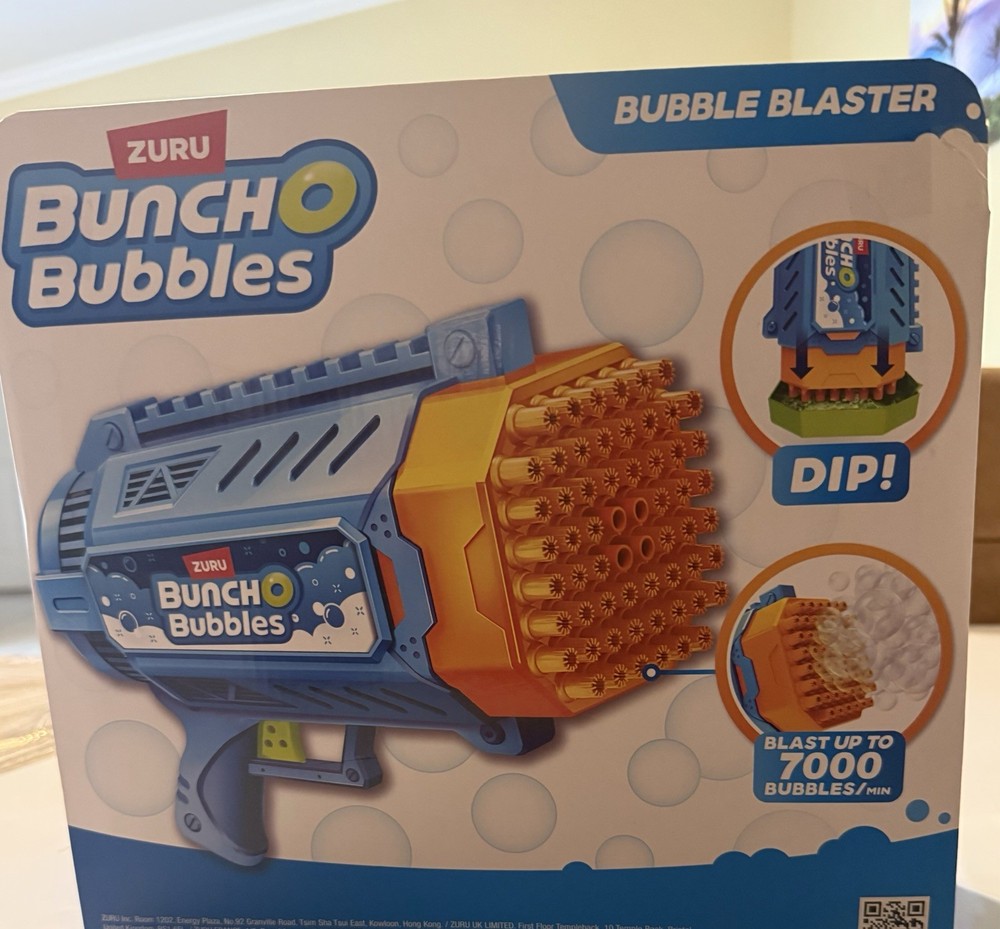 ZURU Bunch O Bubbles Motorized Bubble Blaster 7000 Bubbles/Min + 125ml Solution
