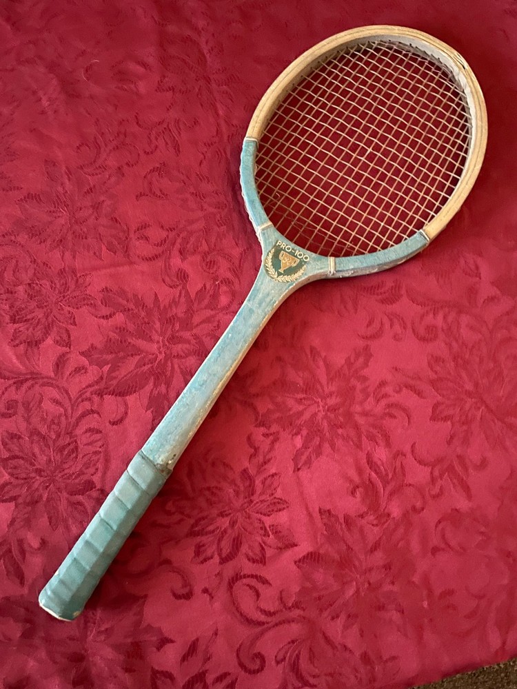 Vintage PRO 100 Tennis Racket