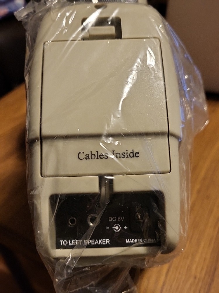 New Labtec Computer Speakers LCS-150 w/ cables Optional AC adapter NOT INCLUDED