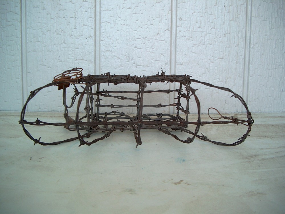 VTG BARBED WIRE WAGON FOLK ART