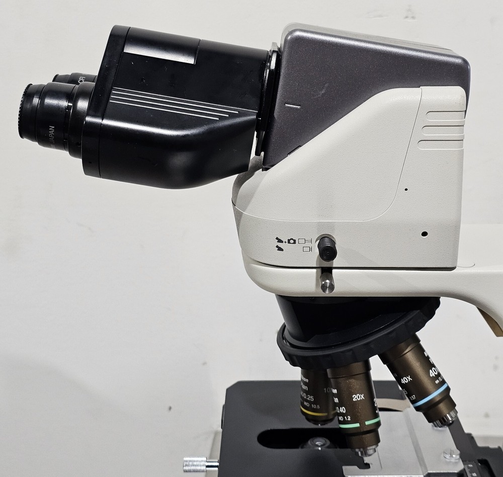 Nikon Eclipse 55i Microscope
