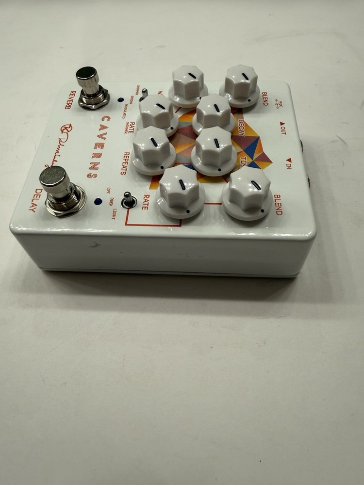 Keeley Electronics Caverns V2 Reverb Delay Digital Guitar Effect Pedal