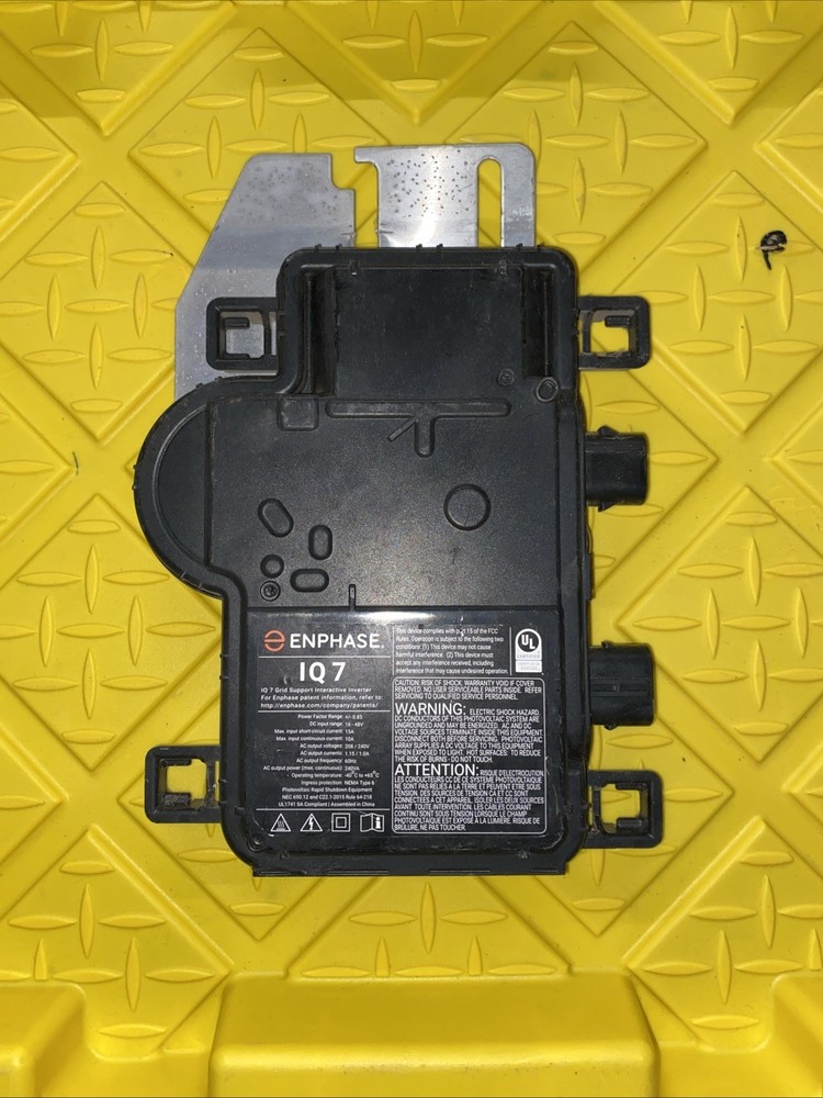 Enphase IQ7-60-2-US Microinverters