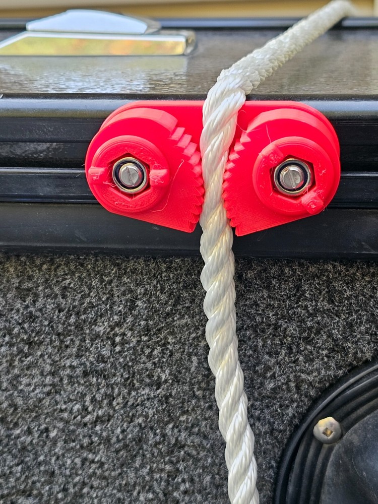 Fender Gripper for Lund Sport Track System
