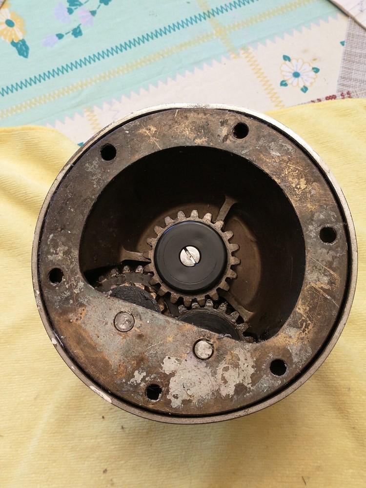 Freshly Service Lewmar 44 Winch (B)