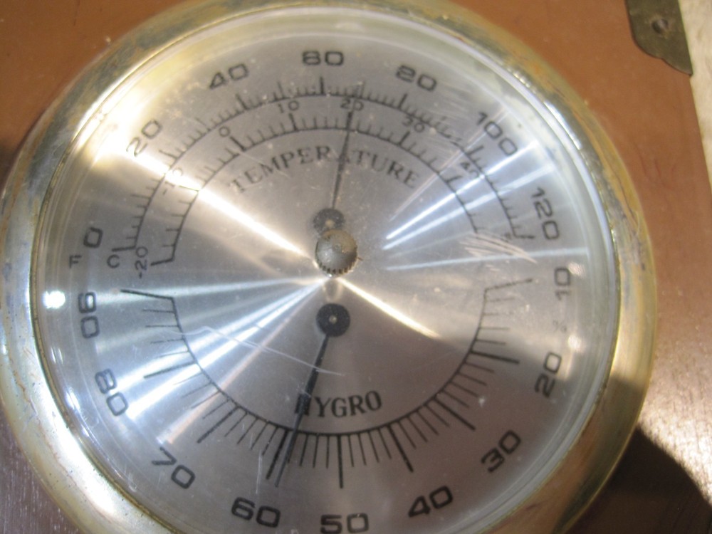 Vintage Barometer/Thermometer wall Hanging