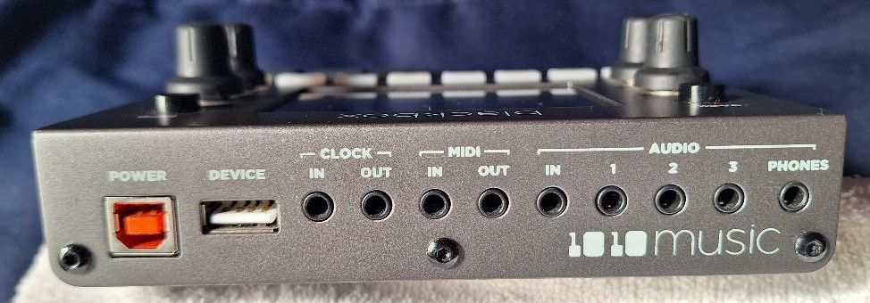 1010 Music Blackbox Sampling Workstation SAMPLER Used excellent condition!