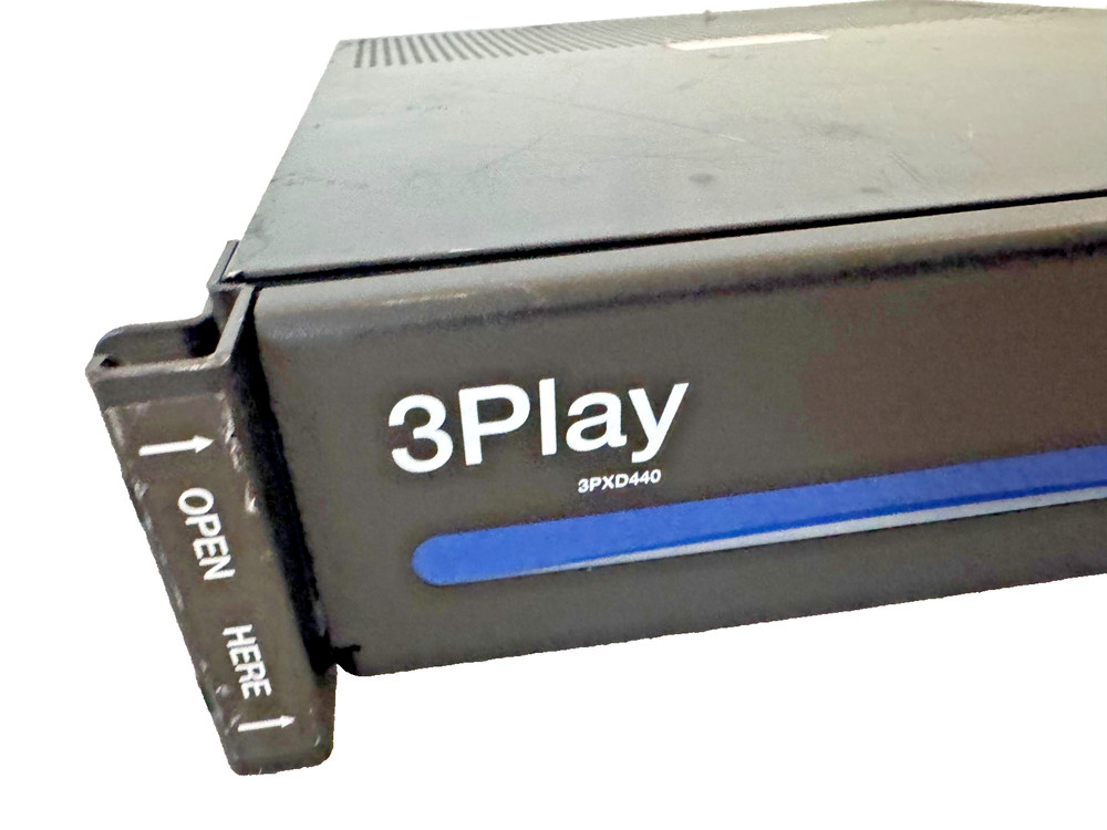 NewTek 3Play 3PXD440 with NewTek 3Play 425 Control Surface