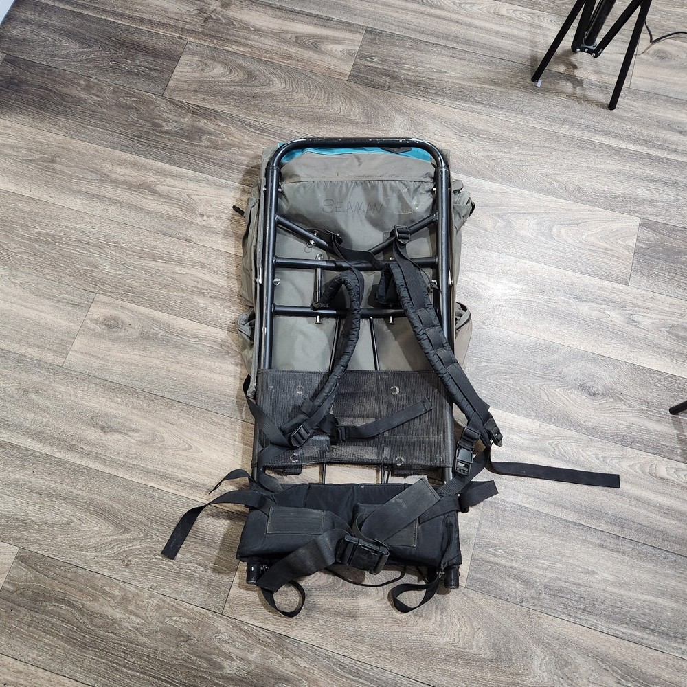 Vintage Coleman 33" External Frame Hiking Camping Outdoors Belted Backpack