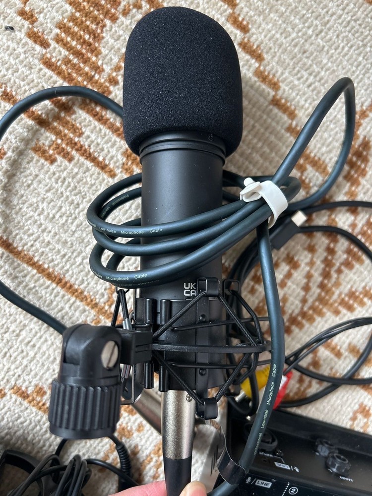M-Audio Air 192 | 4 Vocal Studio Pro USB Audio Interface