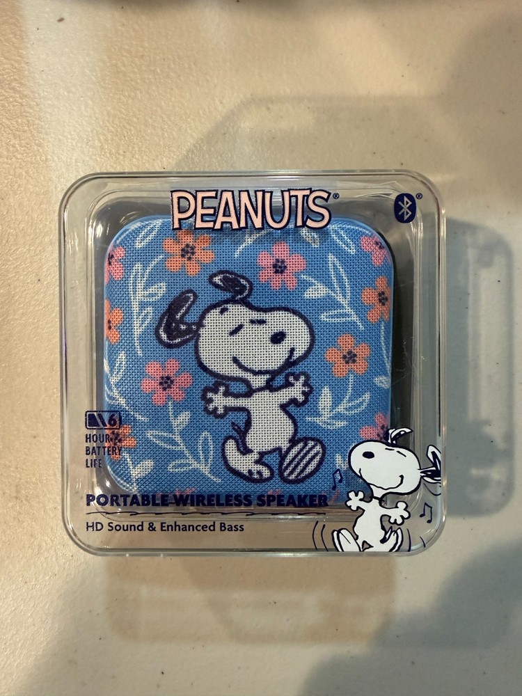 Peanuts Snoopy Portable Wireless Bluetooth Speaker
