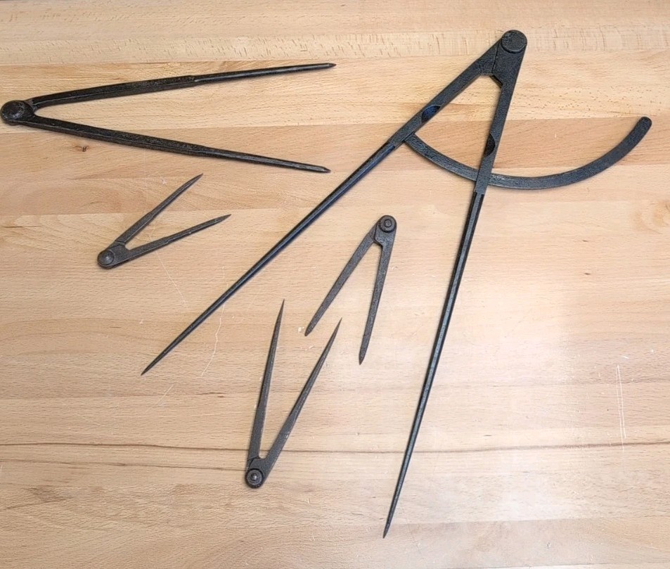 Vintage Set Wing Compass | Large And Small