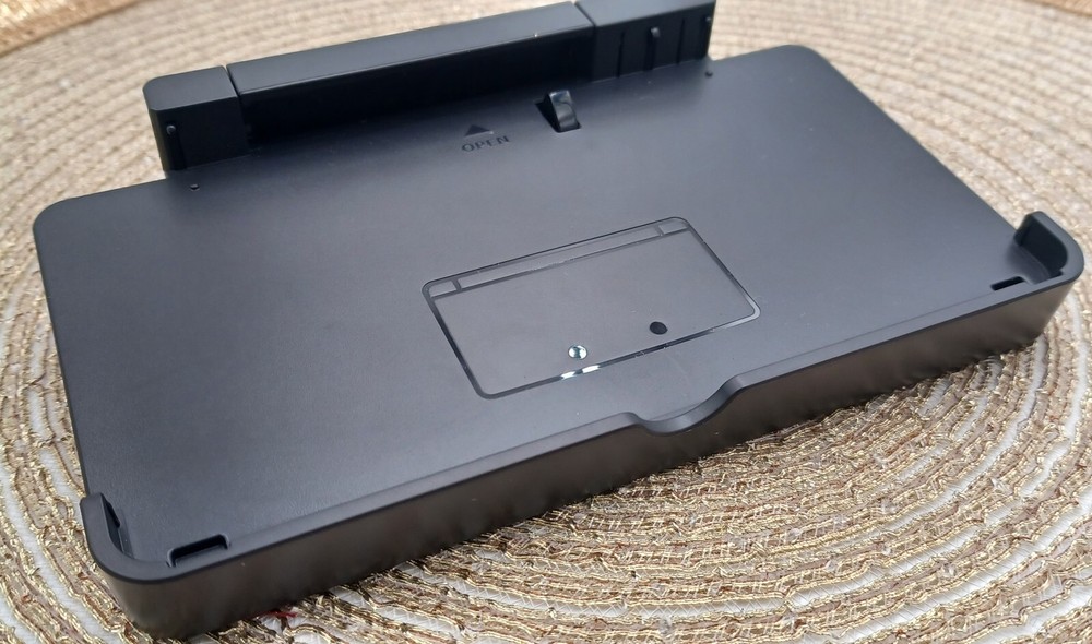 Nintendo 3DS Charging Dock Station Black Original Authentic