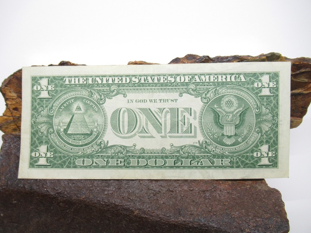 1957 $1 SILVER CERTIFICATE BLUE SEAL CRISP CIRCULATED