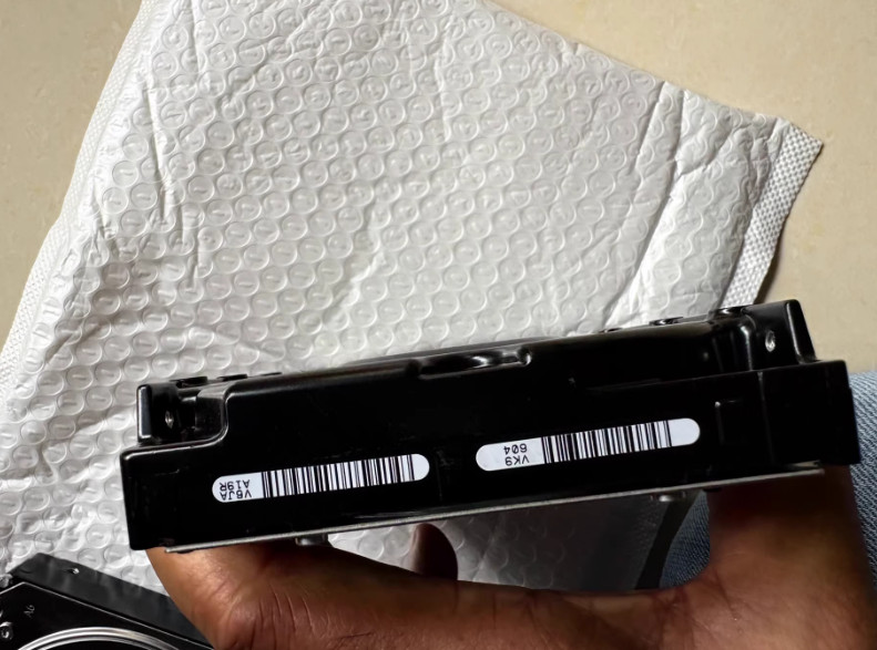 1pcs WD 4T hard disk