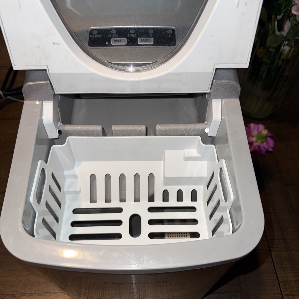 Frigiidaire Ice Maker for Counter