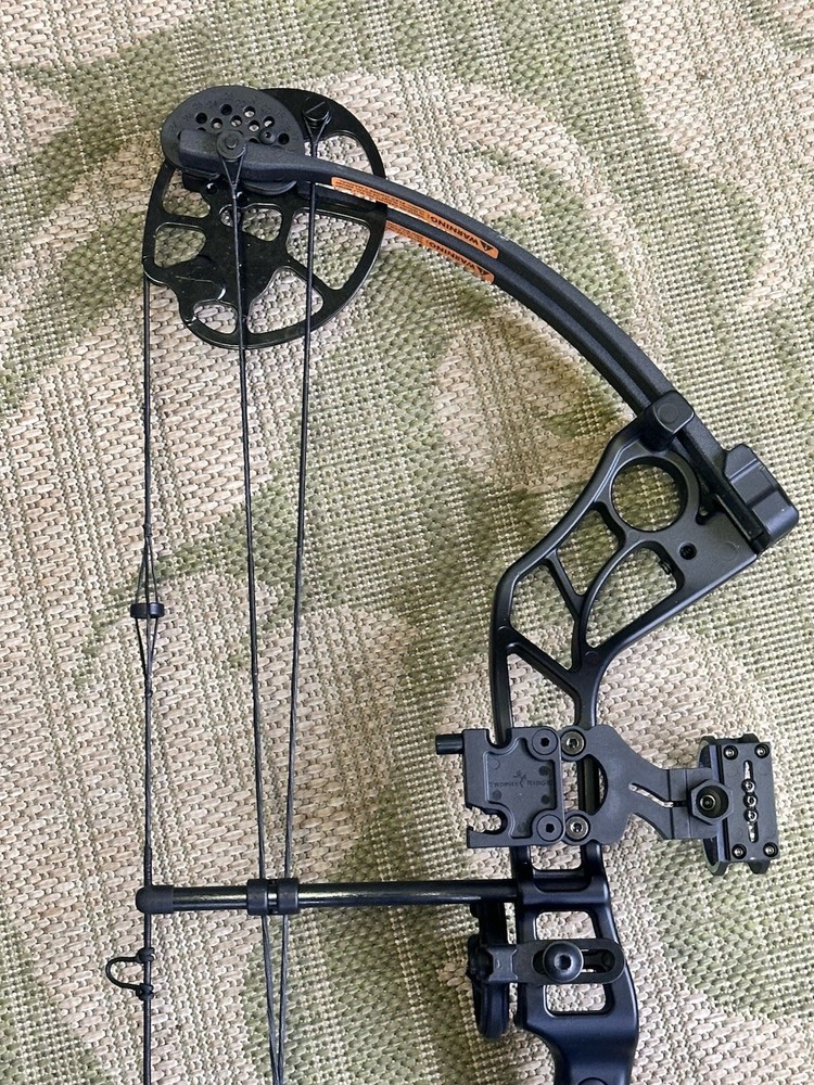 Bear Scout Compound Bow RH 50lb 29 3/4”