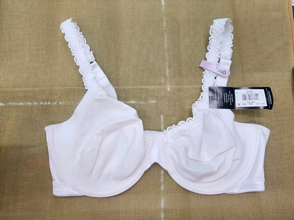 Bali Smoothing Underwire Bra 36D  NEW! 1pc