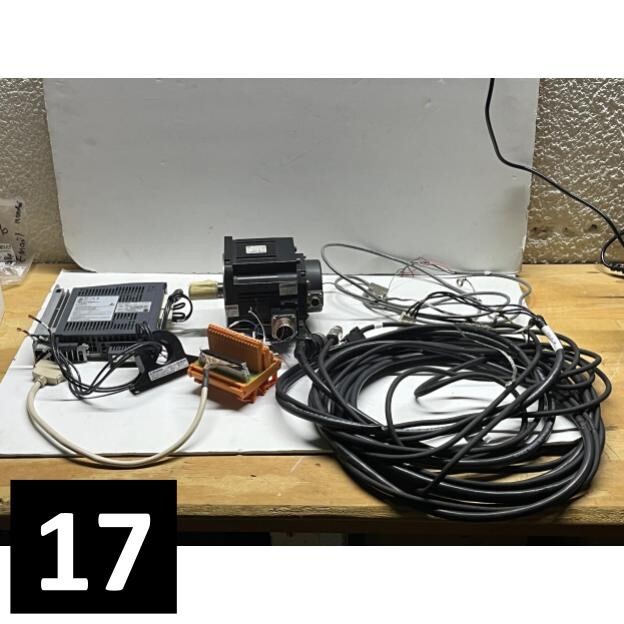 Mitsubishi Servo Motor and Drive Unit - Run Hours Minimal