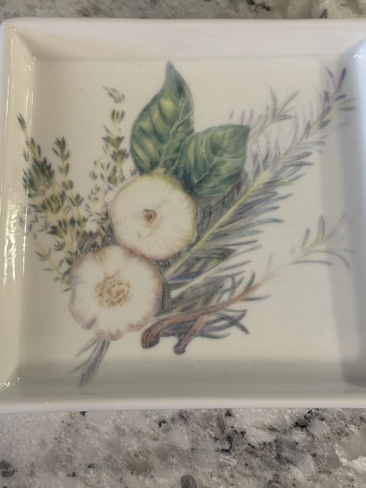 Sutter Buttes Square Herb Floral Ceramic Dish