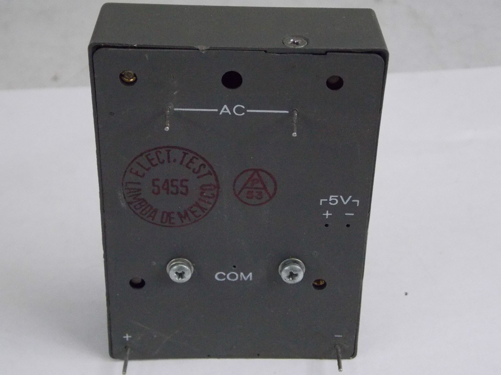 LAMBDA / VEECO LZS-11 REGULATED POWER SUPPLY