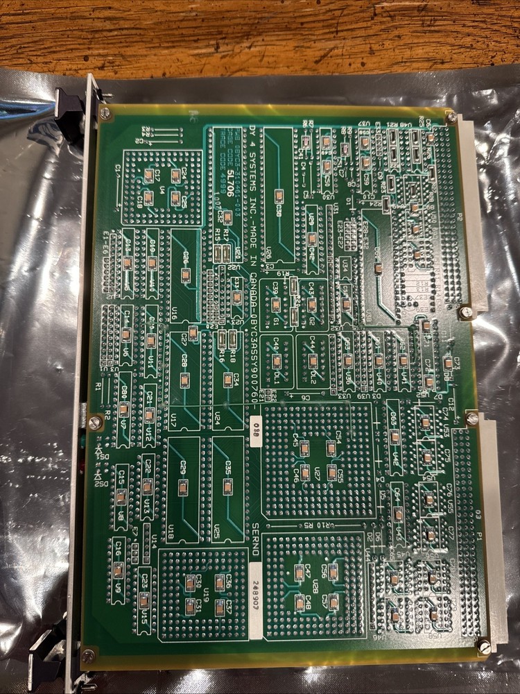 DY-4 SYSTEMS SVME-744 VME BOARD