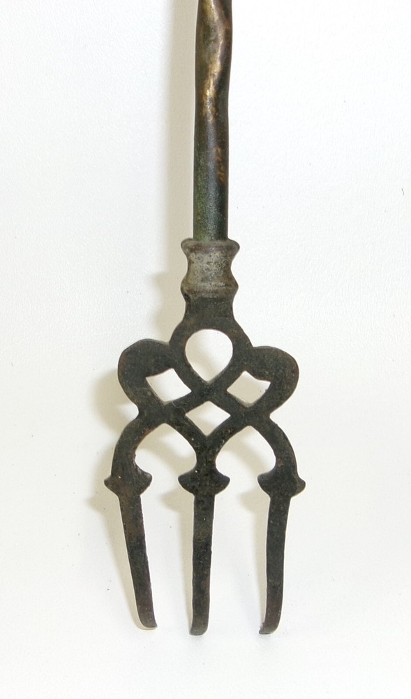 Vintage Clovelly Pixie & Donkey Shoe Fireplace Toasting Fork