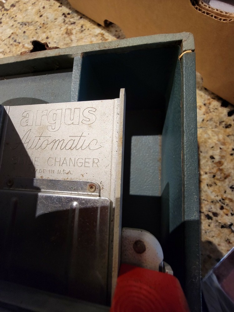 Vintage Argus 300 Automatic Slide Projector