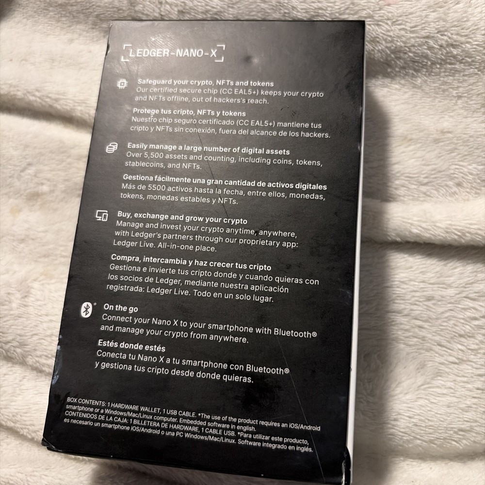 Ledger - Nano X Crypto Hardware Wallet - Bluetooth - Onyx