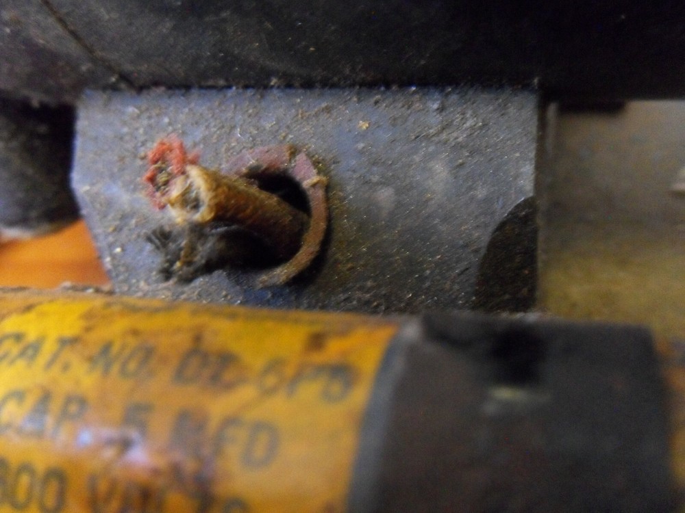 LEE ENGINEERING 11329 GOVERNED SPEED MOTOR AS IS AS PICTURED