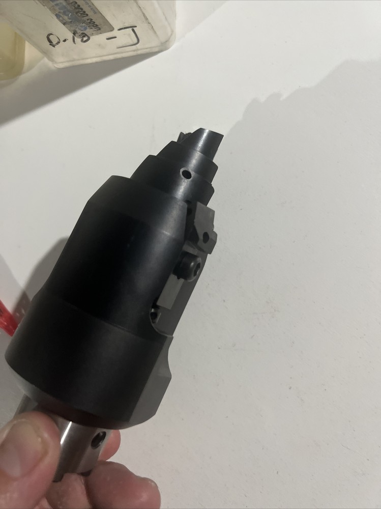 KOMET Ub8300950 ADJUSTABLE STEP BORE/ CHAMFER TOOL HOLDER Indexible Carbide