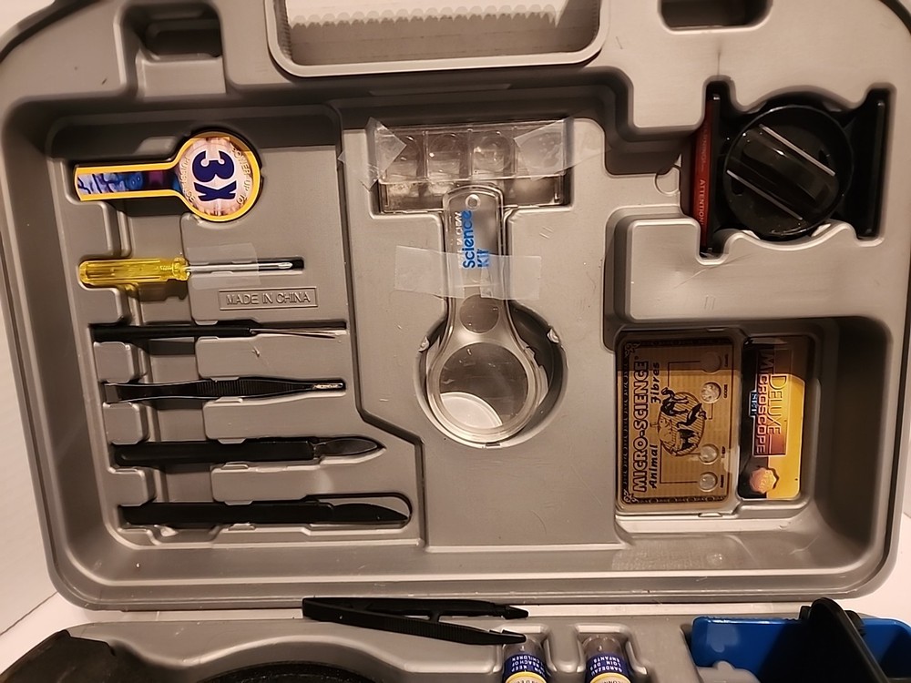 Micro Science Microscope Complete Set Deluxe With Carrying Case