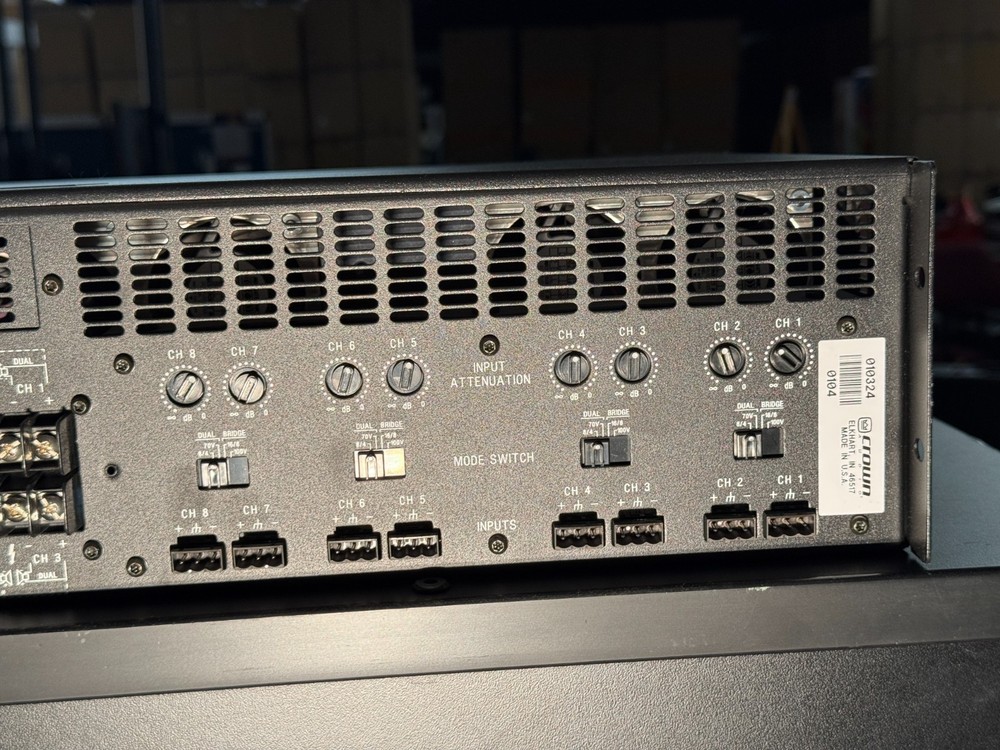 Crown CTs 8200 8-Channel 200W Power Amplifier -Excellent
