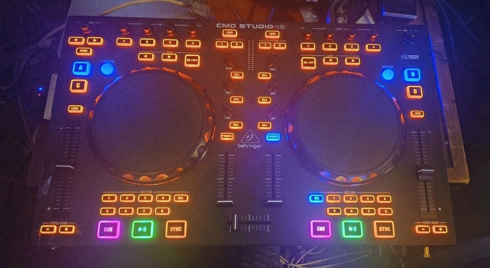 Behringer CMD Studio 4a DJ MIDI Controller w/Power working