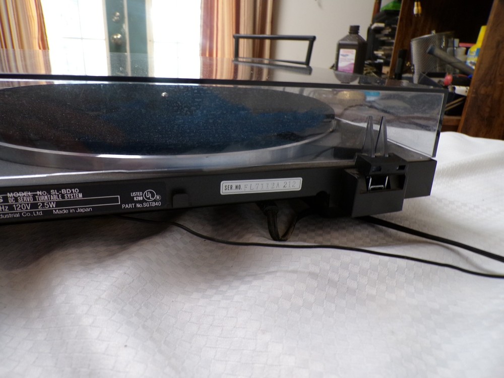 TECHNICS SL-BD10 DC SERVO MANUAL TURNTABLE SYSTEM GOOD CONDITION